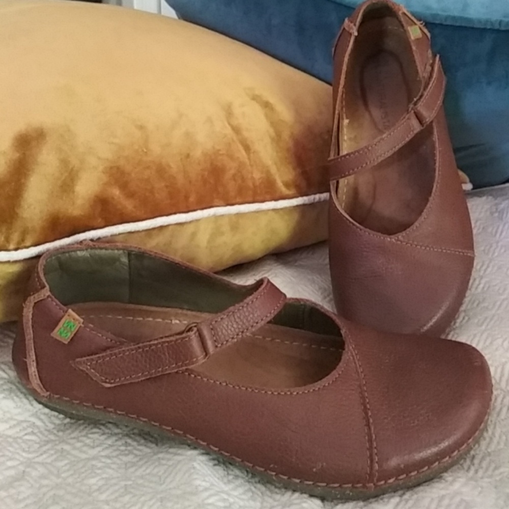 El naturalists shoes